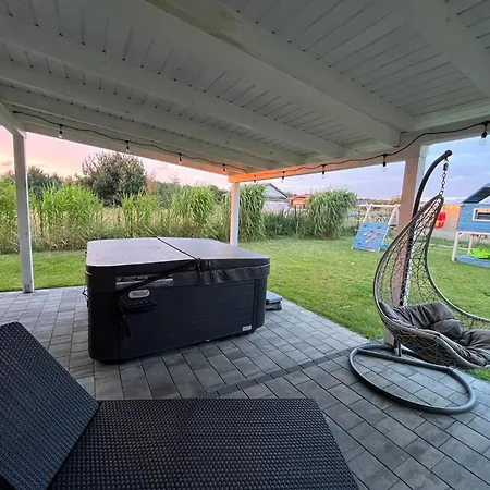 Dom Nad Morzem Z Jacuzzi 10 Osob Morze Przygod 빌라 Mieroszyno
