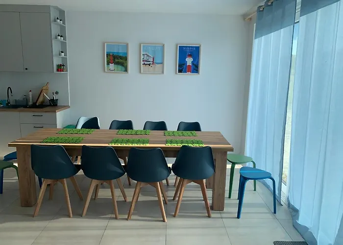 Dom Nad Morzem Z Jacuzzi 10 Osob Morze Przygod فيلة Mieroszyno