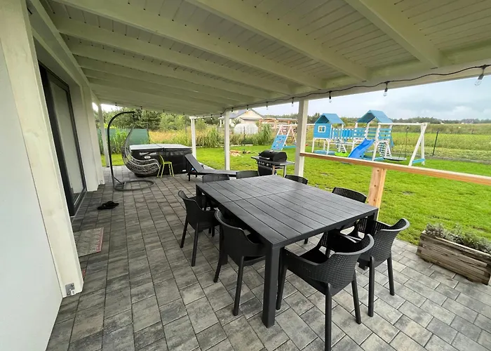 Dom Nad Morzem Z Jacuzzi 10 Osob Morze Przygod فيلة Mieroszyno